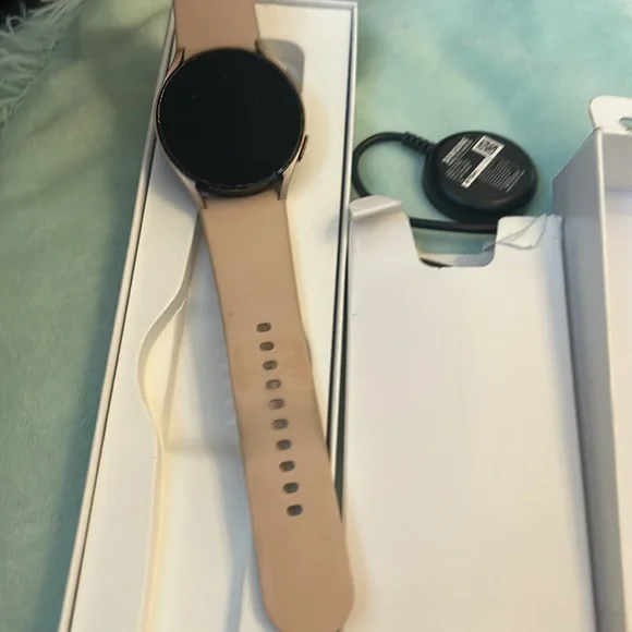 Samsung Galaxy Watch 4 - Picture 8 of 12